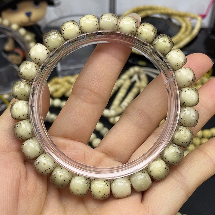 吊坠星月菩提通体 全玉化