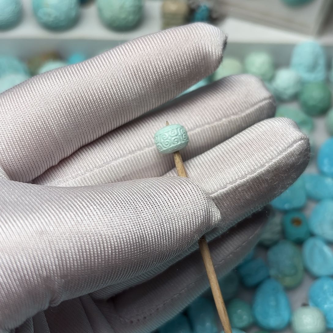 绿松石雕刻件未镶嵌