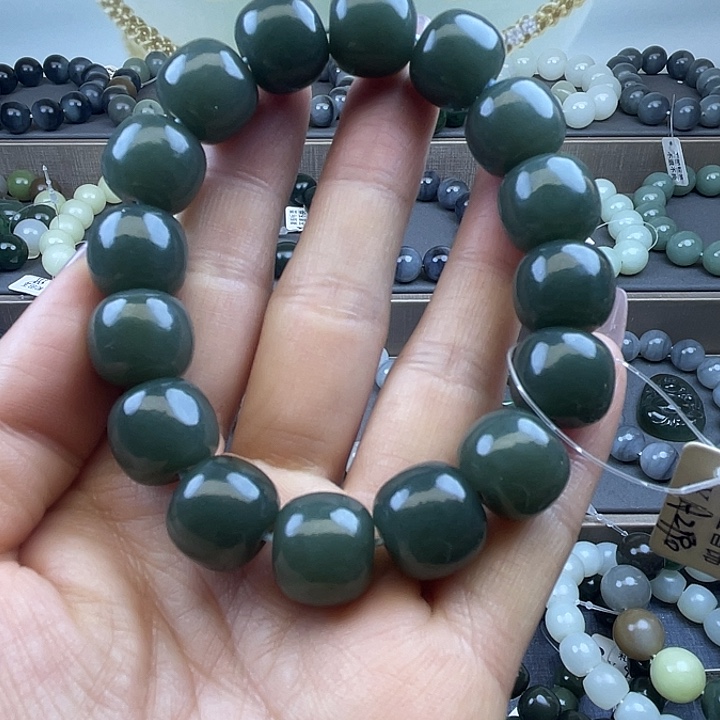 和田玉未镶嵌手链