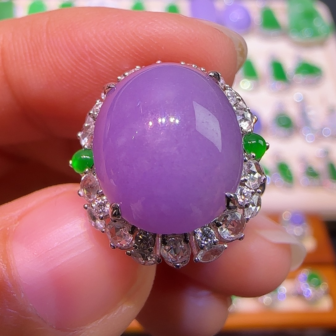 翡翠18K金镶嵌戒指