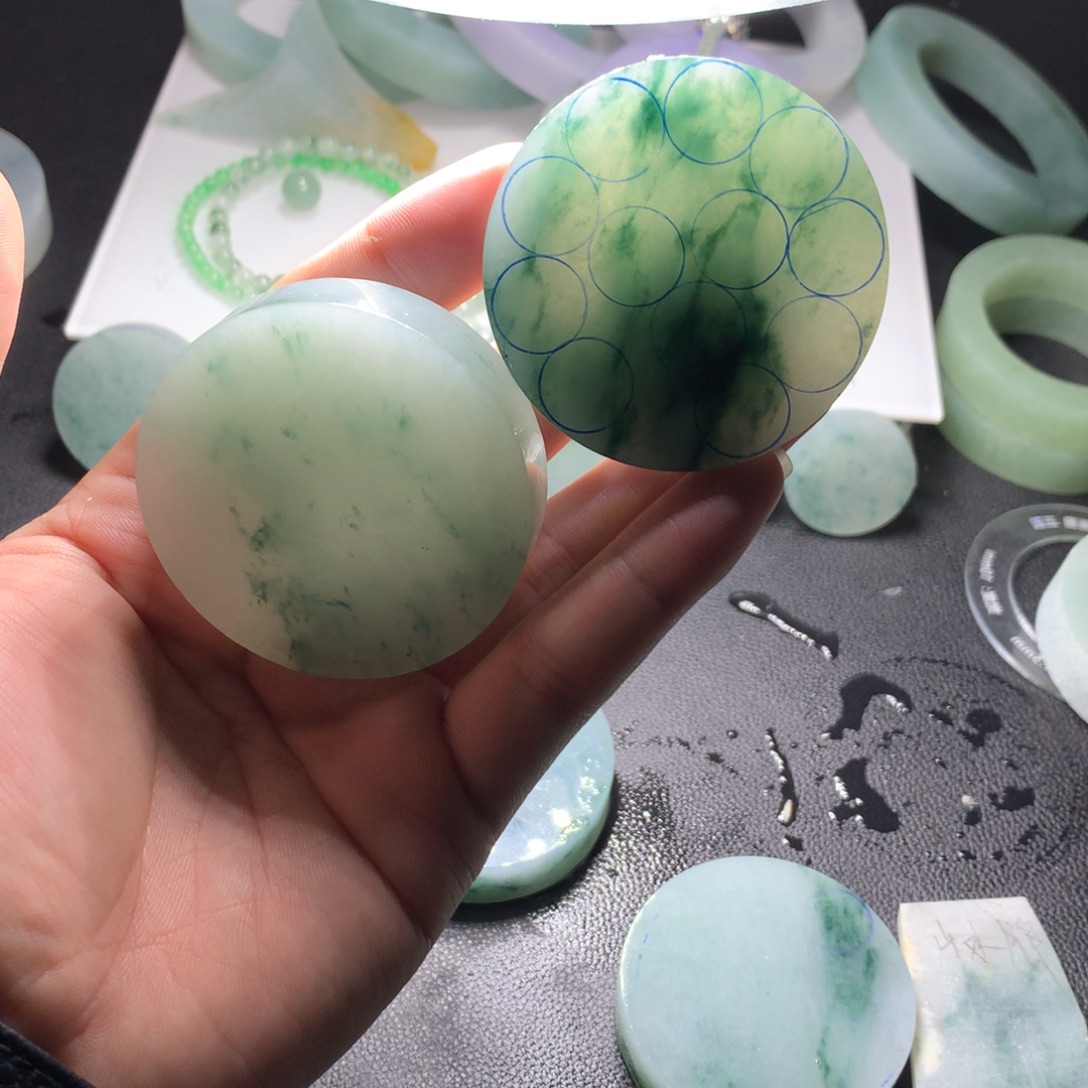 一***！定制翡翠未镶嵌翡翠