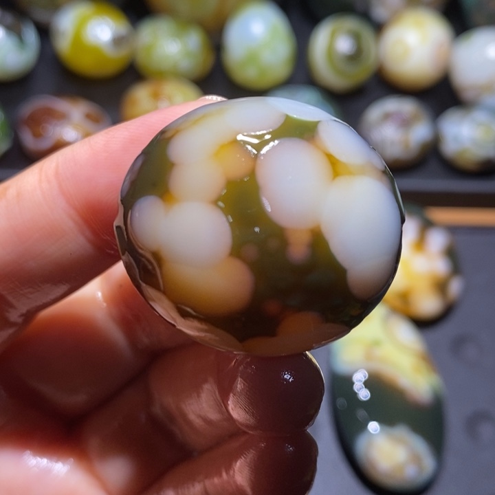 未镶嵌玛瑙/玉髓珠宝半成品98