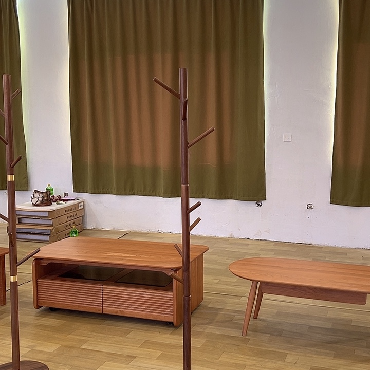 北美材特价衣帽架不退不换