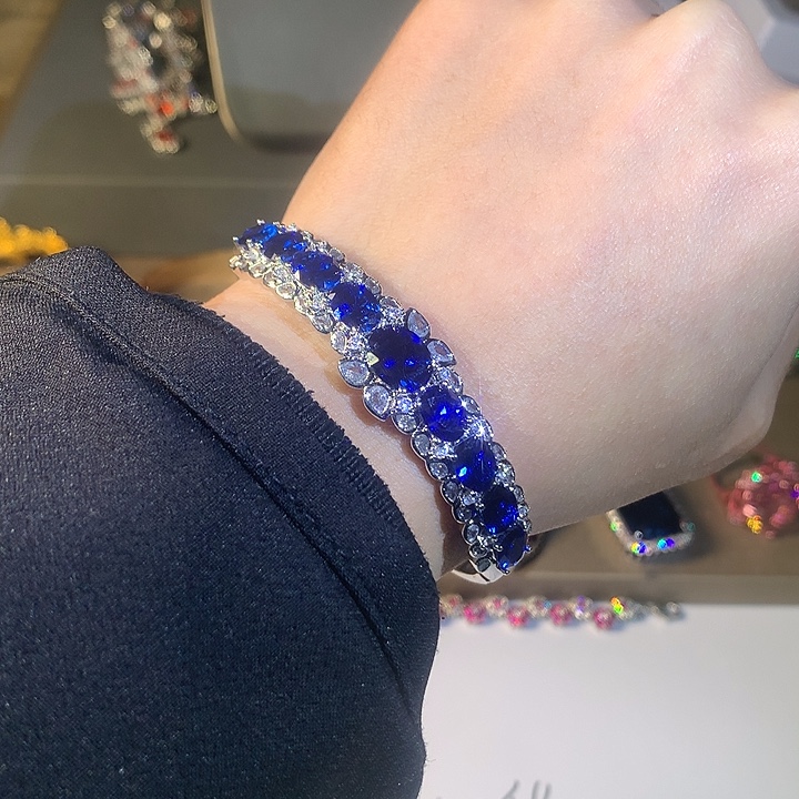 非金属54手镯。          