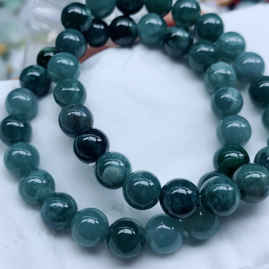 翡翠未镶嵌颈饰手串