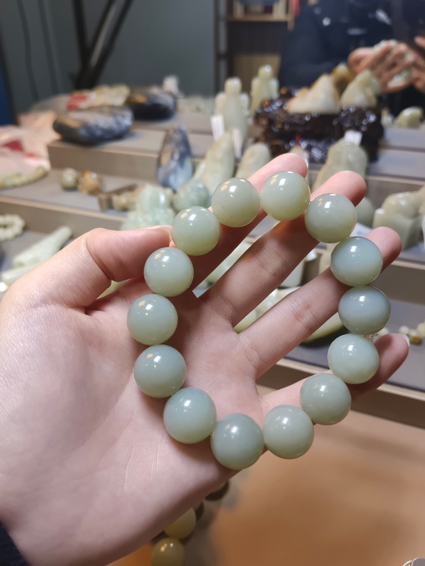 新疆和田玉且末料