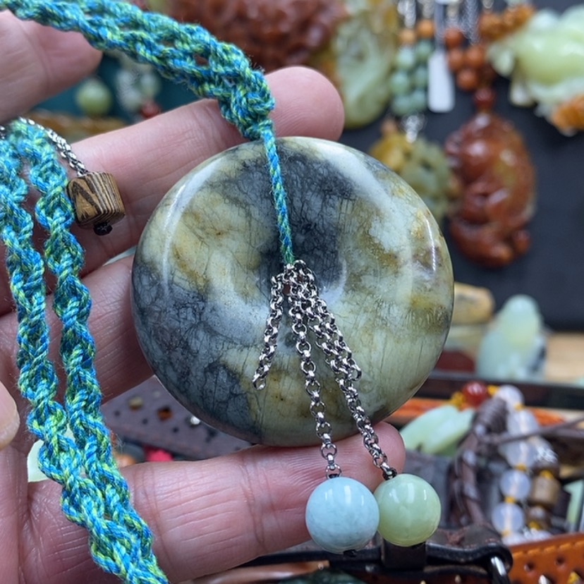 【闪购商品】蛇纹石玉吊坠未镶嵌