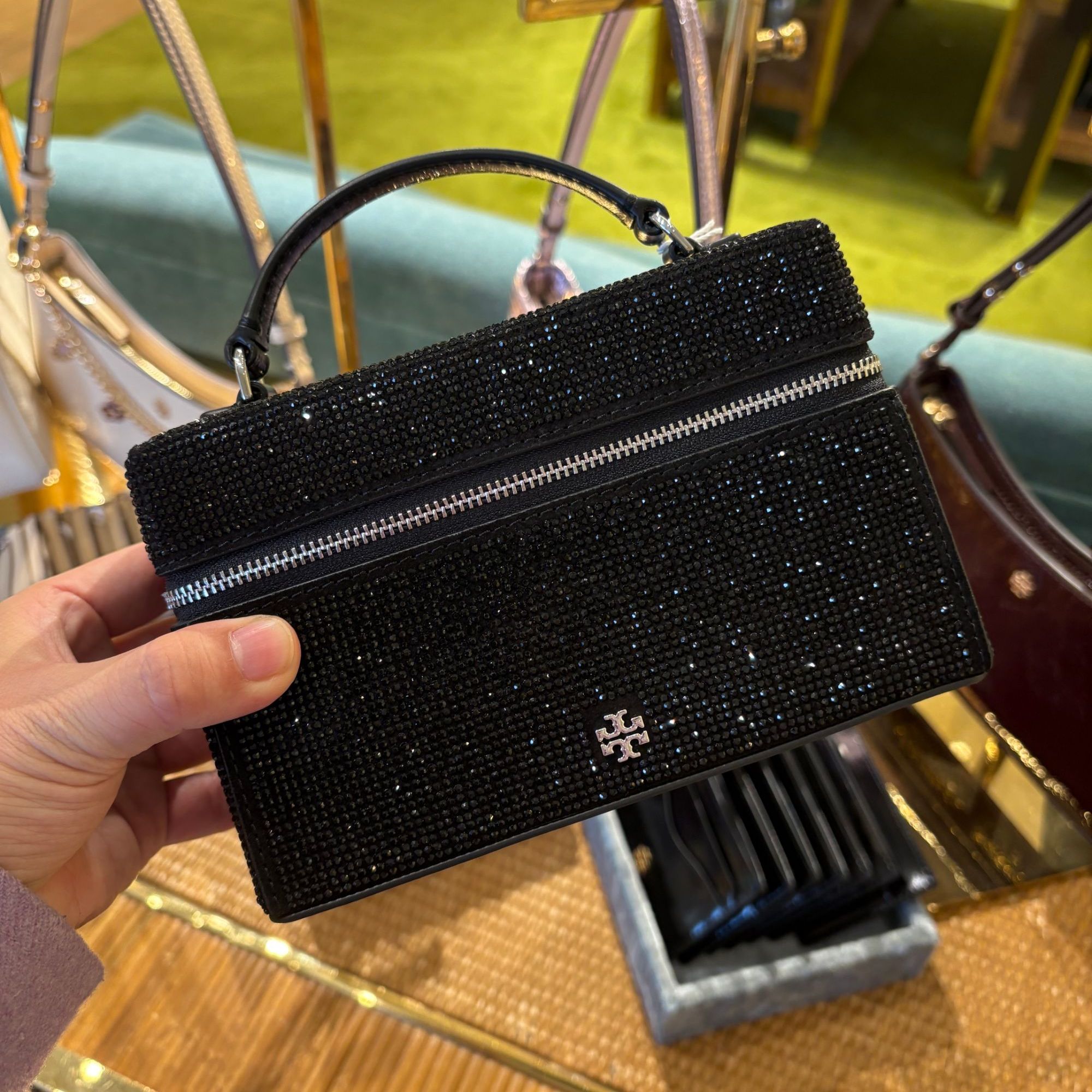 TORY BURCH/汤丽柏琦Emerson水钻装饰手提盒子包化妆包 约18*11*7