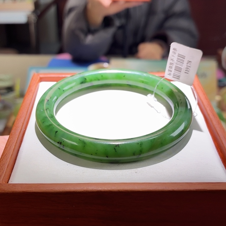 和田玉未镶嵌手镯3。 59