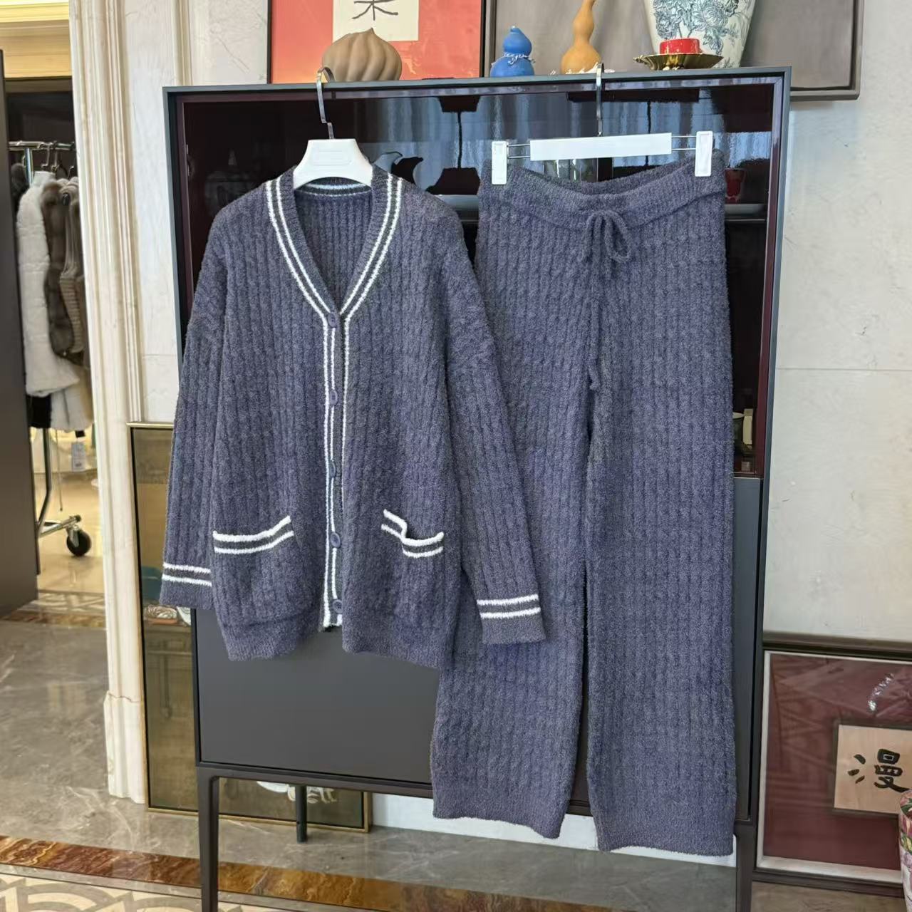 MYL 2025秋冬新品聚酯深灰色针织家居套装V领长袖上衣系带长裤