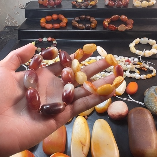 大***化和田玉未镶嵌挂件