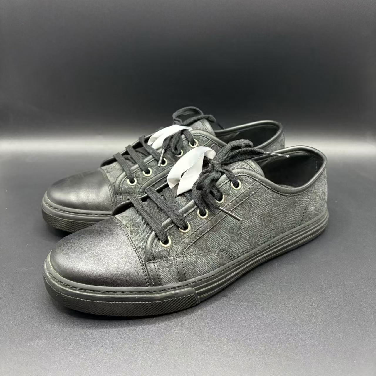 95新 GUCCI/古驰 男士黑色印花经典帆布百搭休闲板鞋 41.5码lb214
