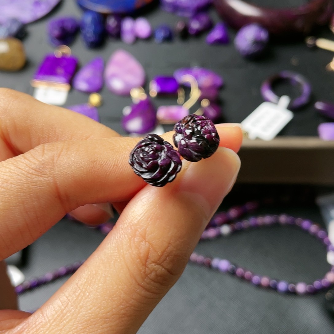 苏纪石（舒俱来）耳钉银S925镶嵌