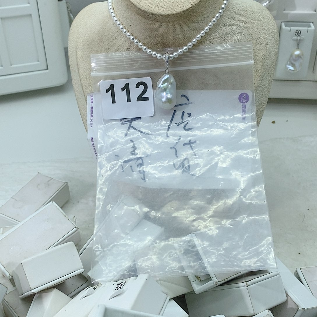 淡水珍珠颈饰合金