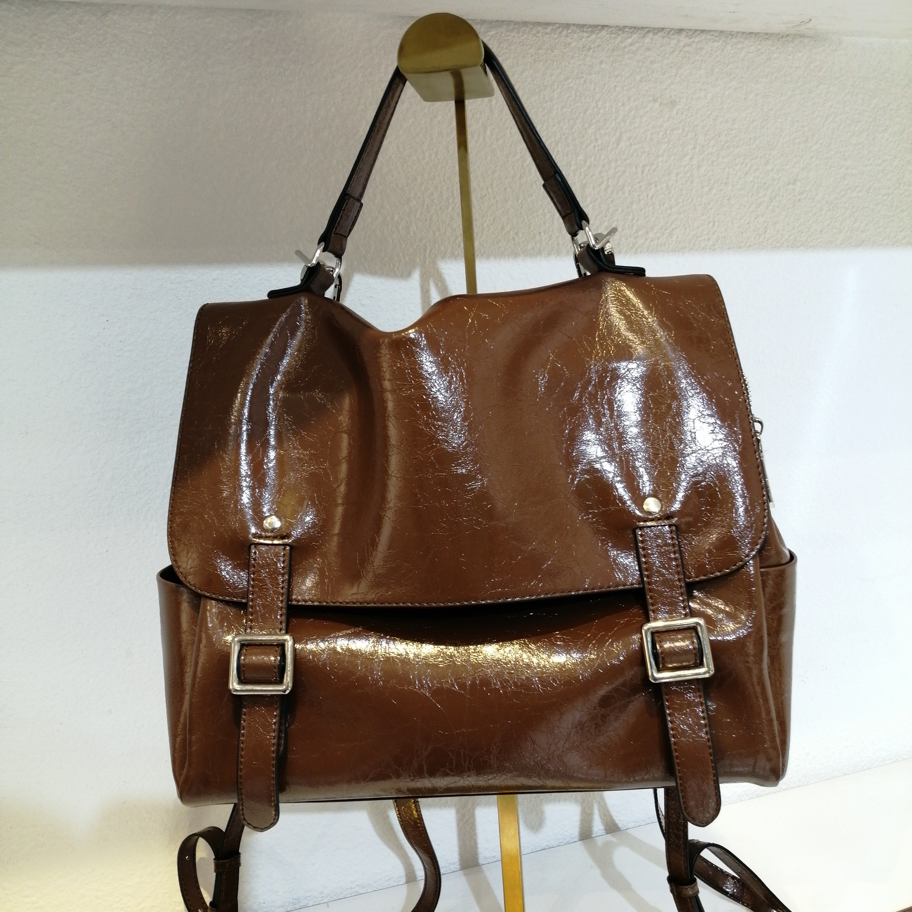 秋上新油腊牛皮学院风时尚休闲百款