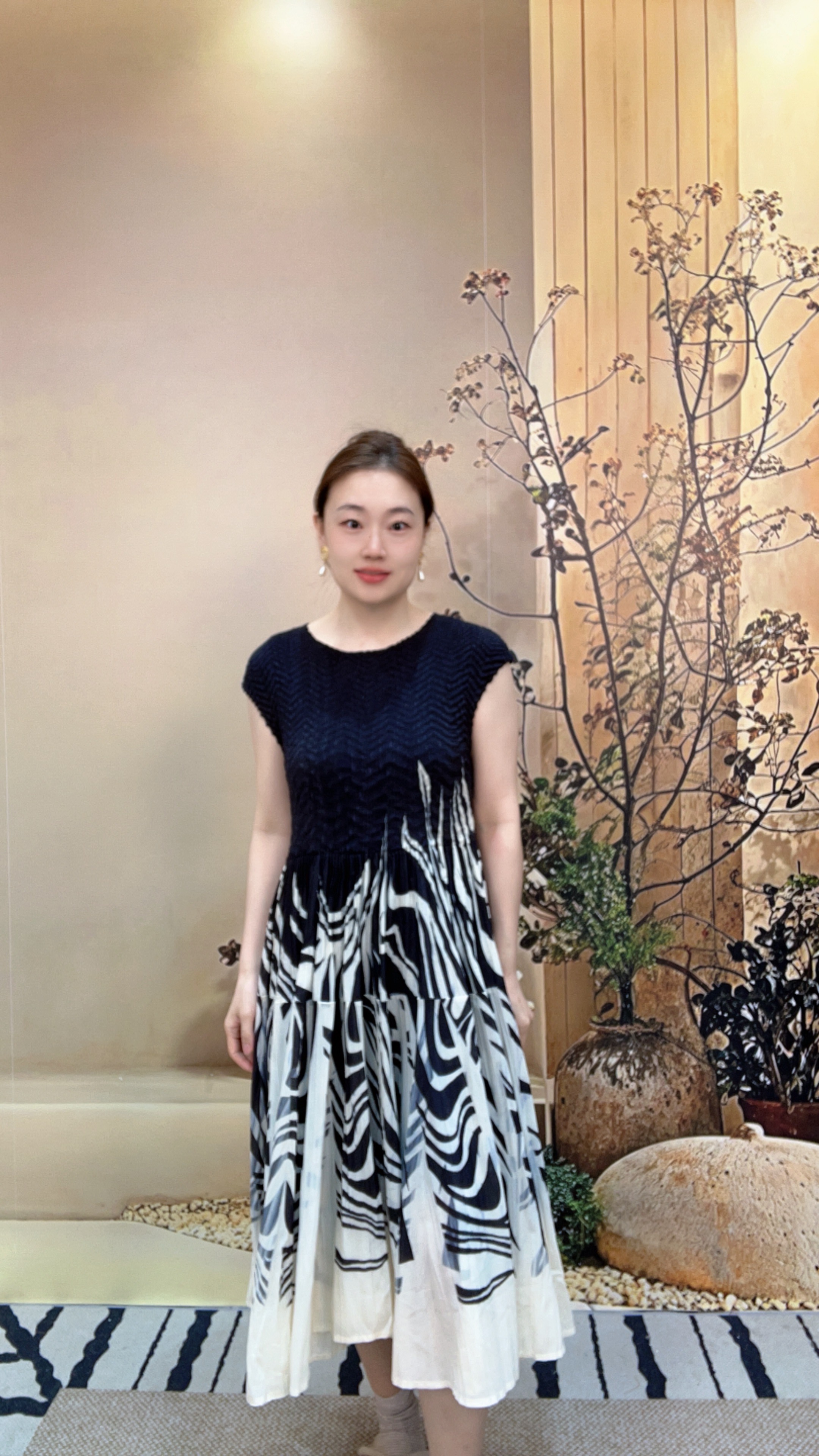 【68号主播同款黑色】高定轻奢设计师连衣裙优雅气质遮肉显瘦SZ7068