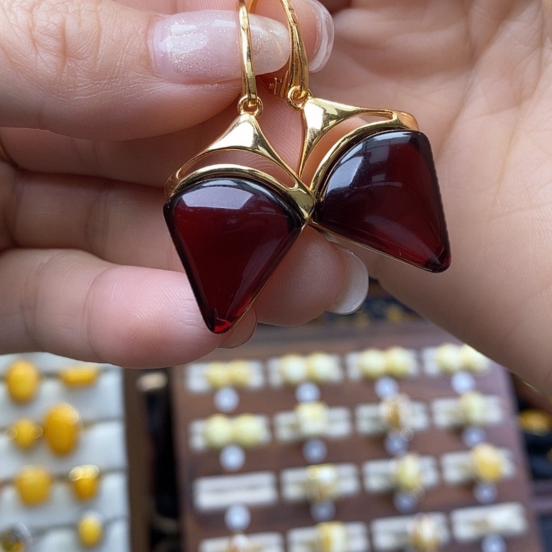 琥珀未镶嵌裸石成品