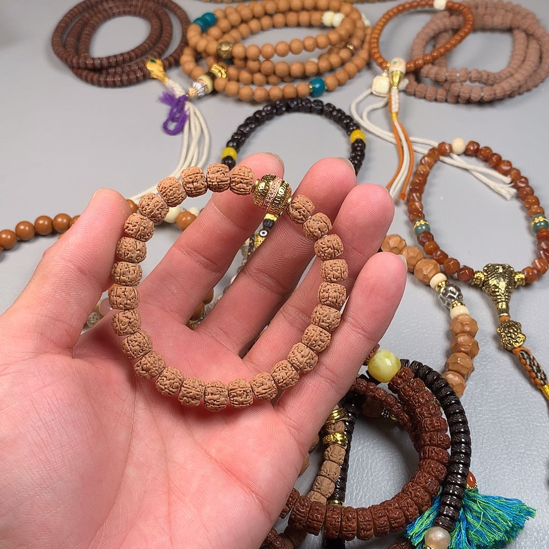 吊坠金刚菩提。。。。。。。。。。。