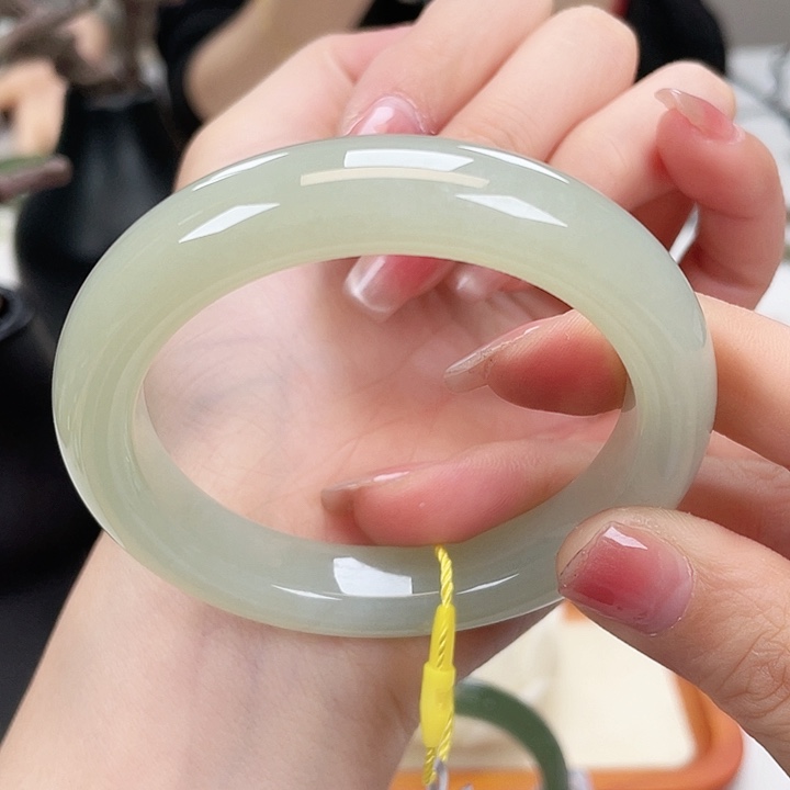 和田玉手镯55未镶嵌