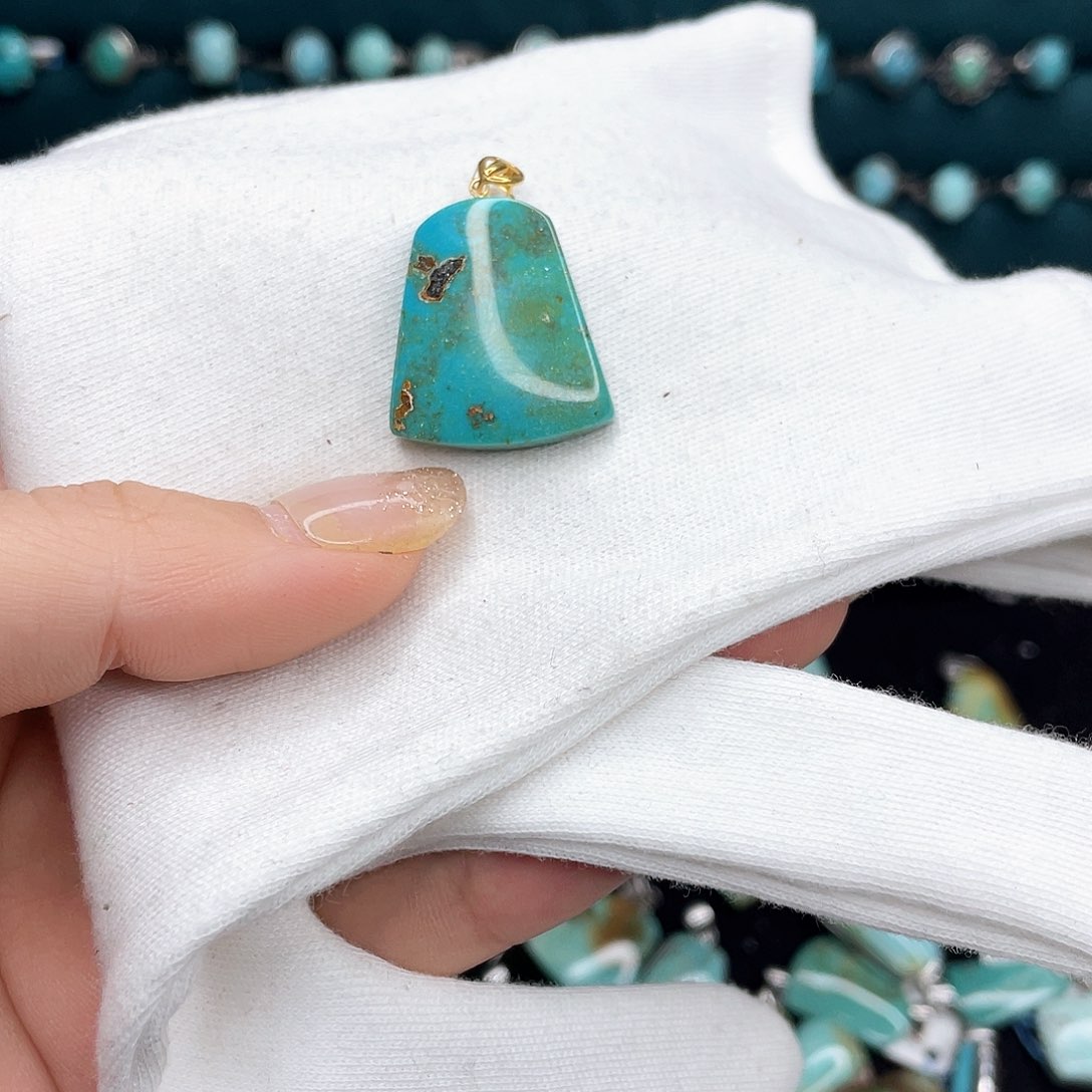 绿松石绿松石未镶嵌