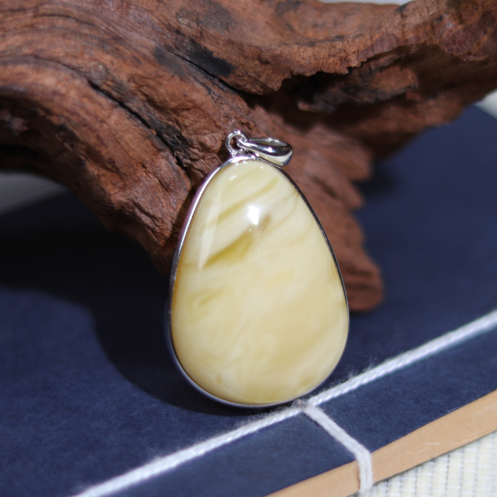 蜜蜡挂件·水滴包镶款·奶白浓蜡8g+·S925银包镶·SML070D