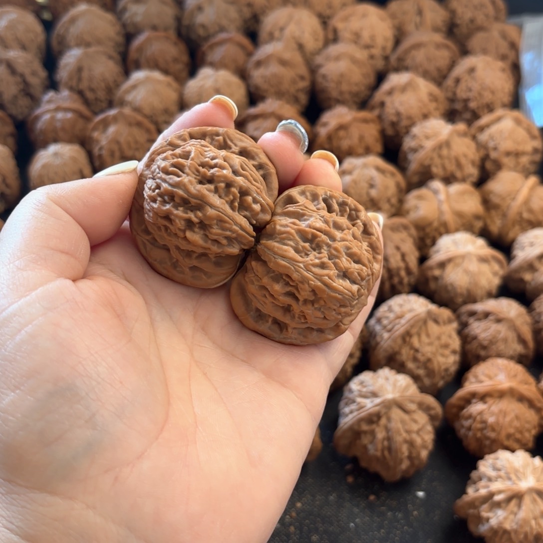 文玩核桃把件?**天楼子