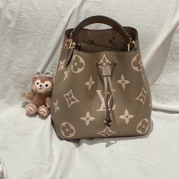 99新 LouisVuitton/路易威登 Lv Neo Noe中号水桶 大象灰拼奶白色