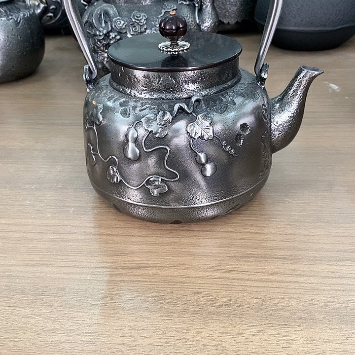1葫芦砂铁壶1200毫升纯手工打造