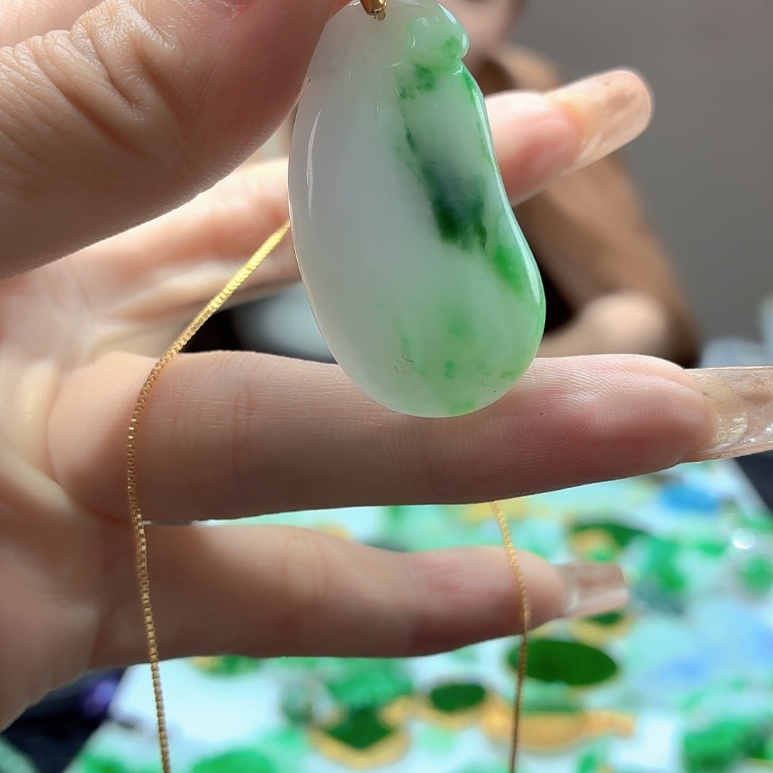 颈饰未镶嵌翡翠翡翠