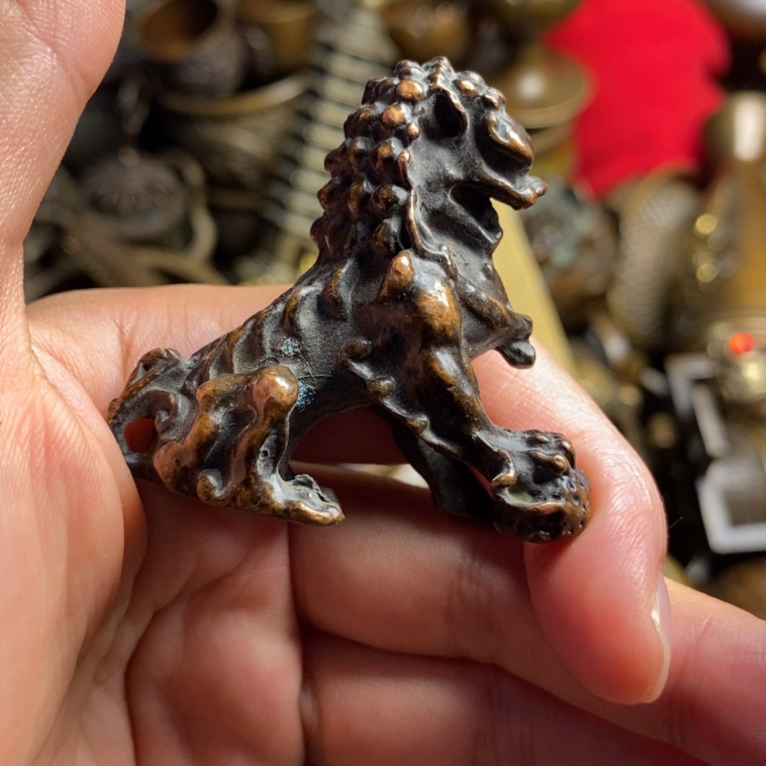 精美铜器做工精良