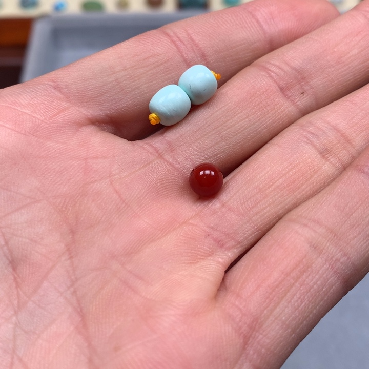 南红玛瑙配饰未镶嵌