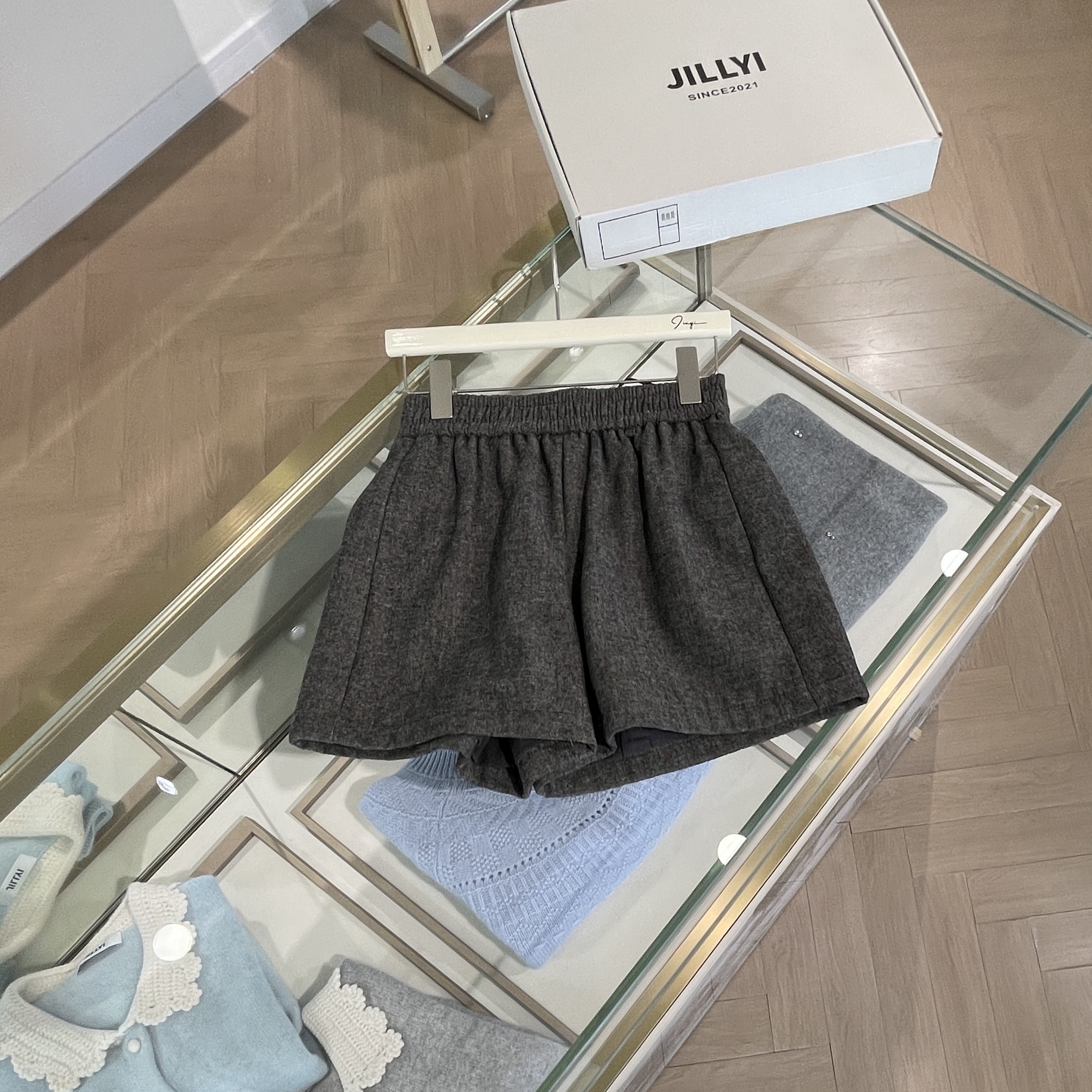 jillyi【小灰灰】灰色高腰极简风时尚百搭短裤纯色休闲