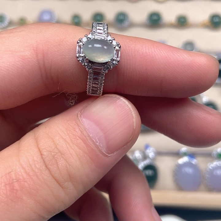 翡翠未镶嵌戒指戒指