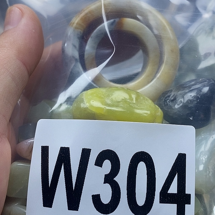 蛇纹石玉未镶嵌鱼缸的