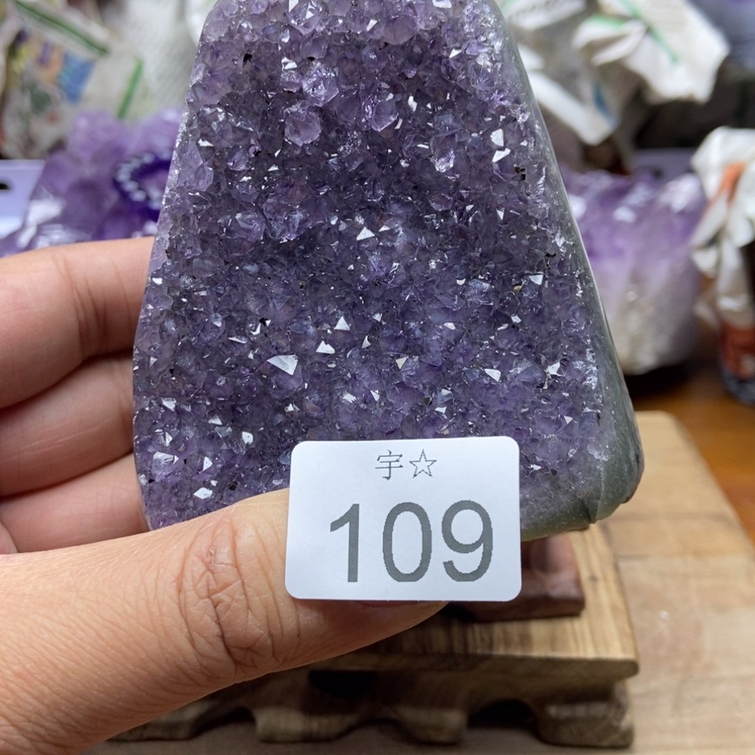 紫晶天然水晶摆件未镶嵌