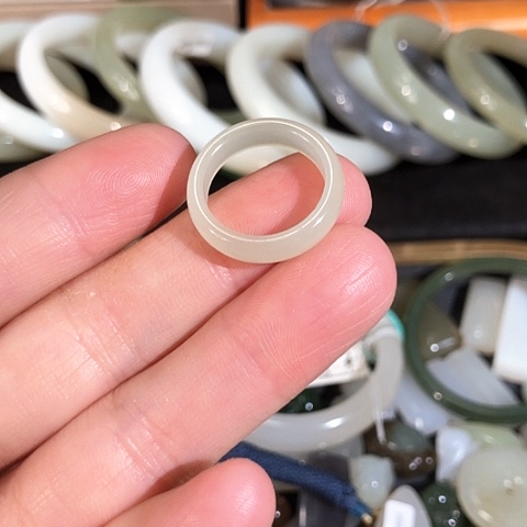 和田玉戒指未镶嵌