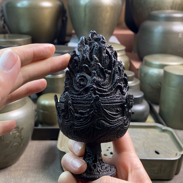 哈哈哈啊哈哈哈哈铁香炉