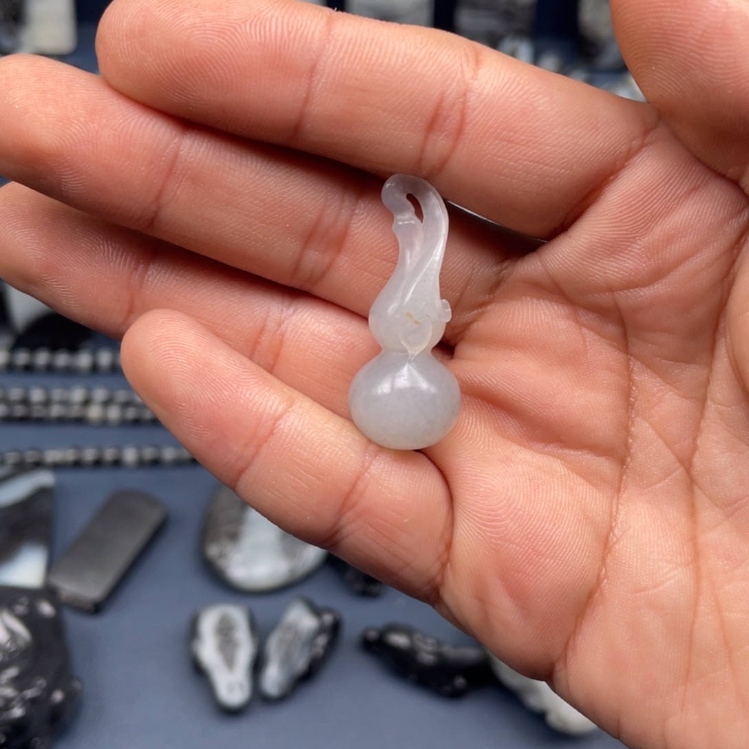 一***＂和田玉未镶嵌把件