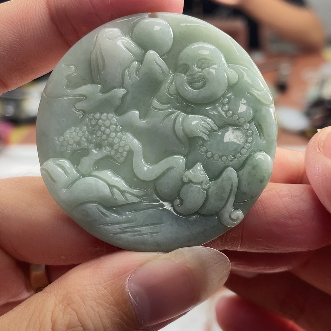 翡翠未镶嵌颈饰翡翠