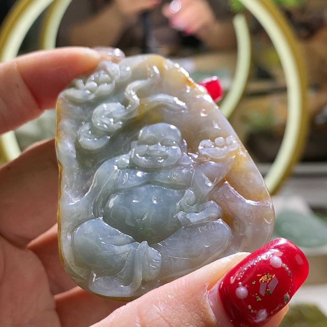 【闪购商品】翡翠颈饰未镶嵌佛