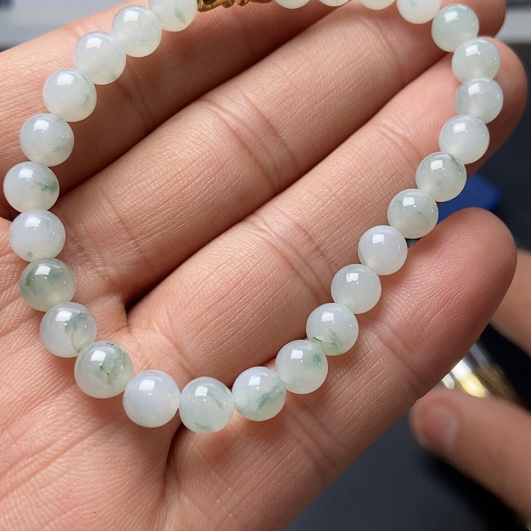 定制翡翠未镶嵌手串