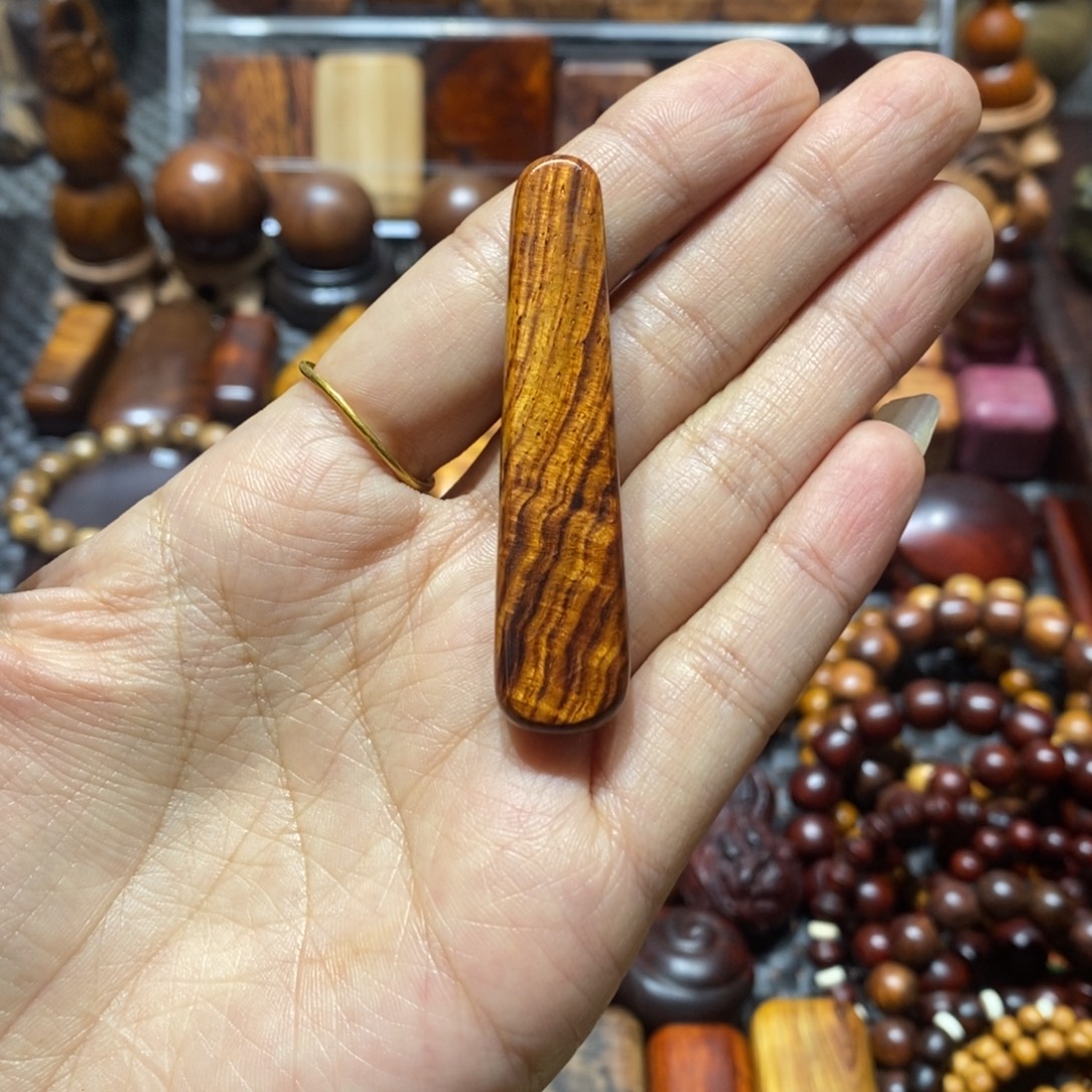 哒***⑦黄花梨/降香黄檀木