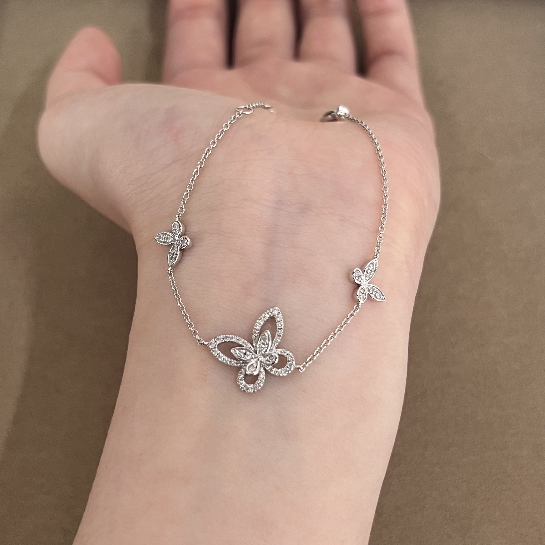 铂金镶钻石白金色双蝴蝶满钻手链