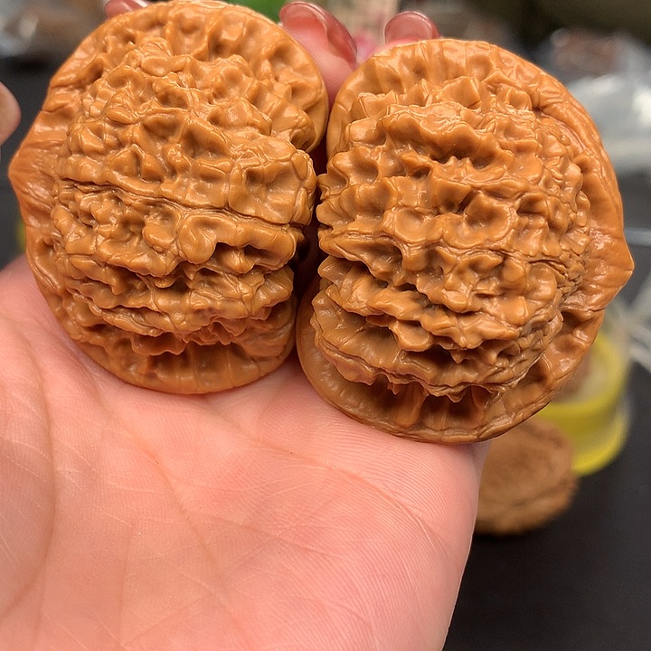 文玩核桃吊坠龍***周50加官帽