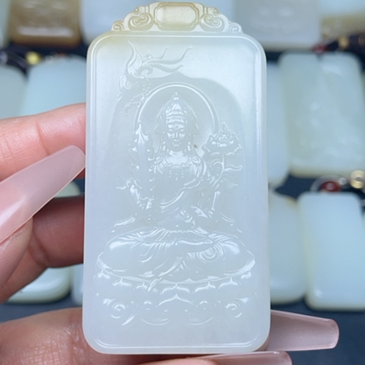 【闪购商品】颈饰未镶嵌和田玉