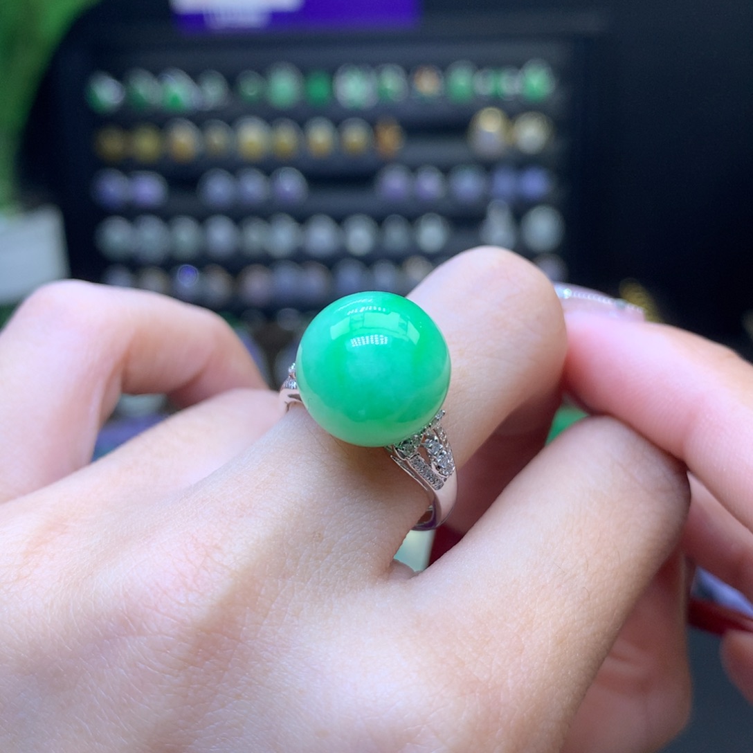 翡翠颈饰18K金镶嵌天然