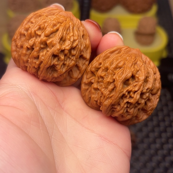 文玩核桃吊坠42至尊虎