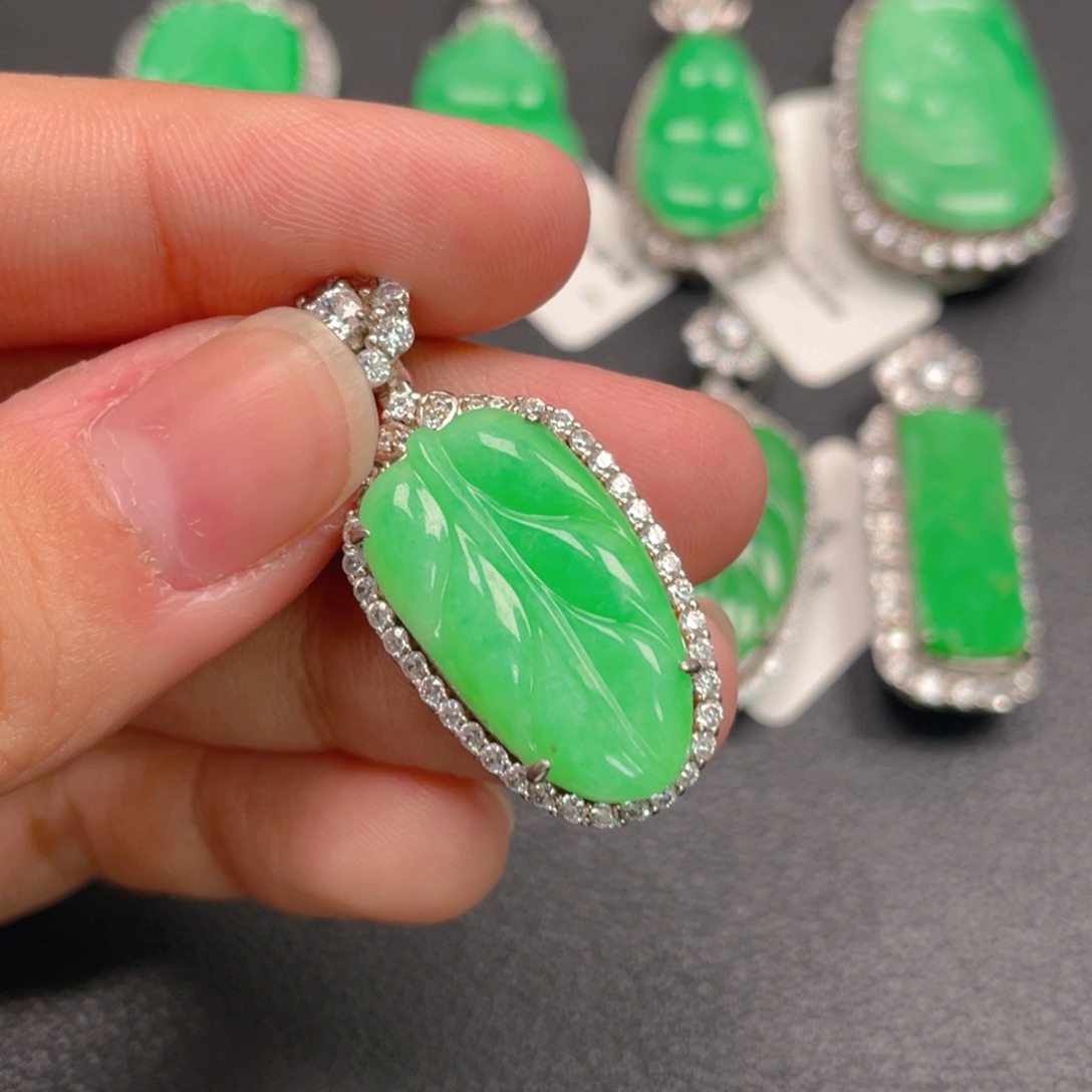 翡翠银S925镶嵌颈饰