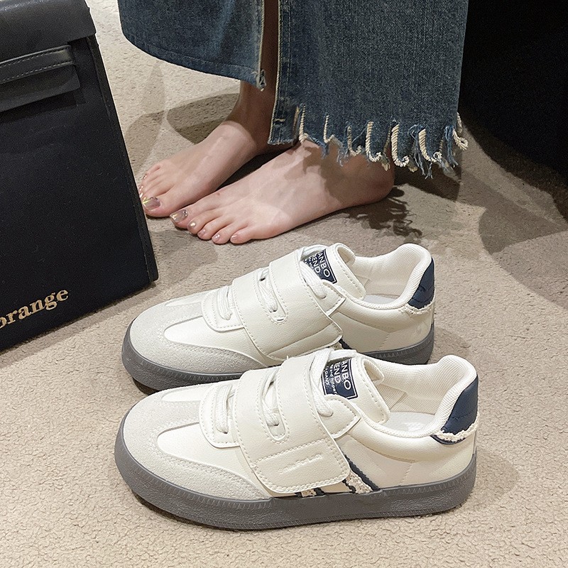 板鞋女魔术贴德训鞋女2025年秋冬季新款百搭学院风轻便运动休闲鞋