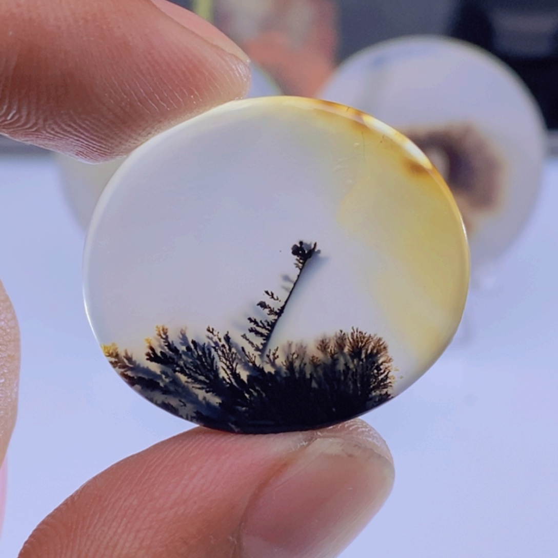 玛瑙/玉髓颈饰未镶嵌